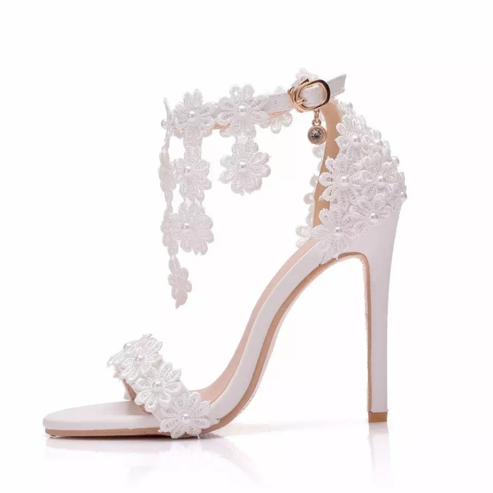 Crystal Queen Women Lace Pearl Wedding Shoes